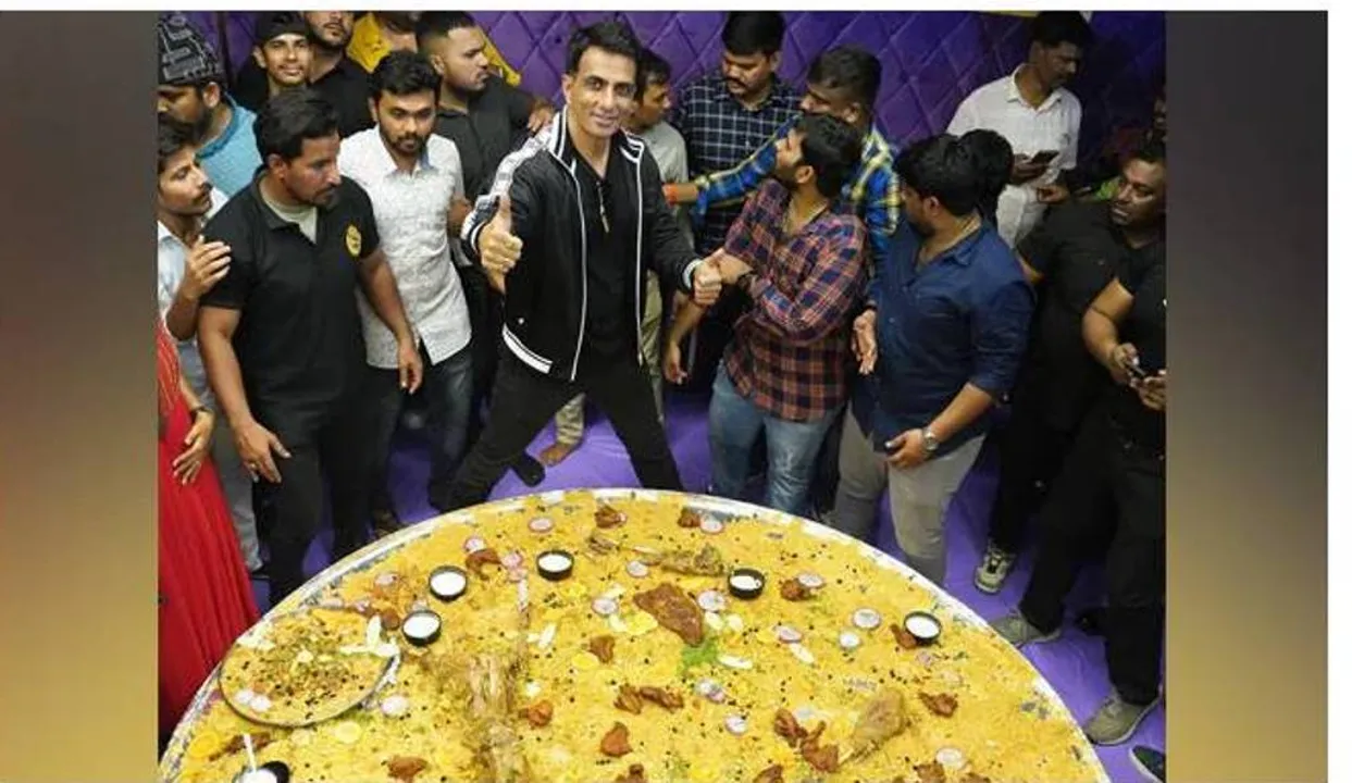  ଦେଶର ସବୁଠାରୁ ବଡ଼ ଥାଳିର ନାମ ସୋନୁ ସୁଦ