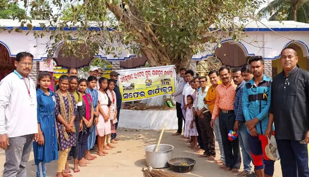  ବରୁଣେଶ୍ବର ପୀଠରେ ସଫେଇ