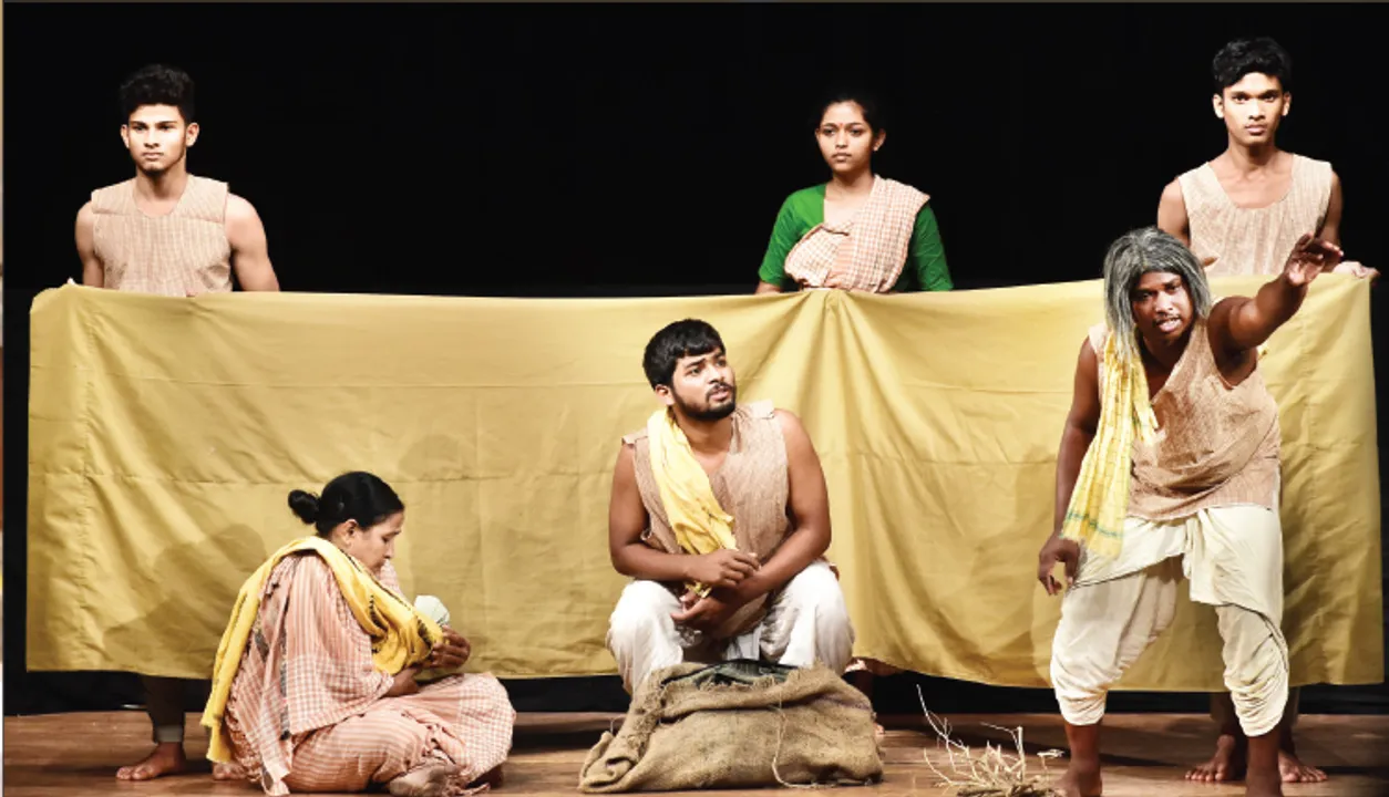  ଆରମ୍ଭ ହେଲା ଜାତୀୟ ନାଟ୍ୟ ଉତ୍ସବ ‘ପୂର୍ବ ରଂଗ’: ଆଖିରେ ଲୁହ ଭରିଲା ‘କୁଆଁ କୁଆଁ’