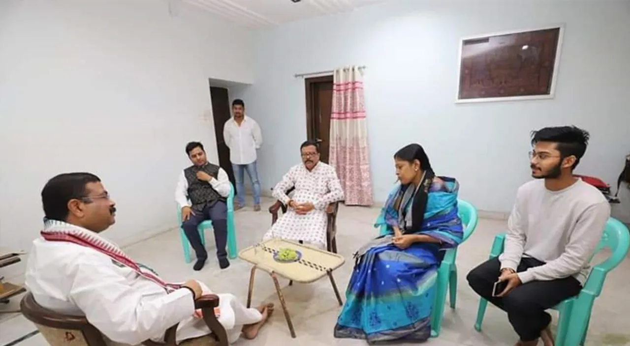  ନବ ଓ କିଶୋରଙ୍କ ଘରେ ଧର୍ମେନ୍ଦ୍ର