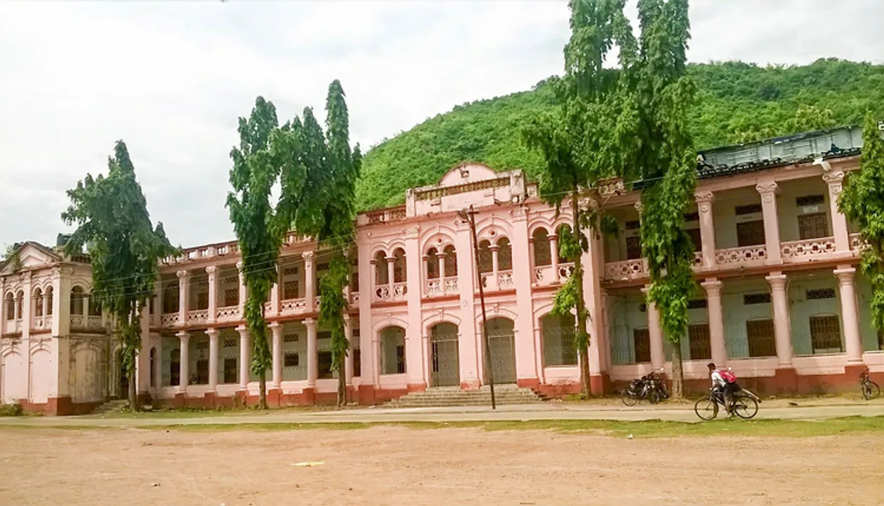  Shiksha.com 