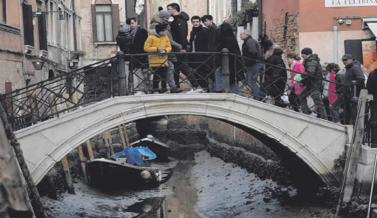  ଶୁଖିଲା ଭେନିସ୍‌ କେନାଲ୍!