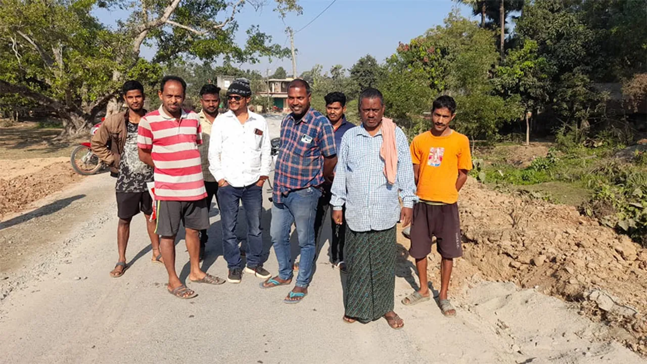  ପ୍ରଧାନମନ୍ତ୍ରୀ ସଡ଼କ ନିର୍ମାଣ ନିମ୍ନମାନର, କାମ ବନ୍ଦ କଲେ ଲୋକେ