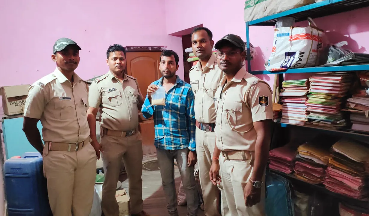  ୭.୨ ଲକ୍ଷ ଟଙ୍କାର ବ୍ରାଉନ ସୁଗାର ଜବତ, ଜଣେ ଗିରଫ