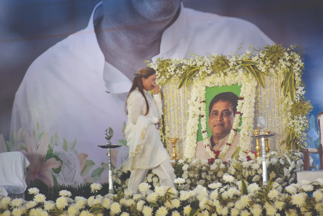  କାନ୍ଦି ପକାଇଲେ ଦୀପାଳି, ମୁଁ କେବେ ବି ଭାବି ନଥିଲି ମୋ ବାପାଙ୍କ ନାମରେ ସ୍ବର୍ଗତ ଲାଗିବ