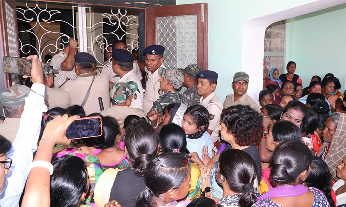  ତେଜୁଛି ଜୟନାରାୟଣଙ୍କ ଗିରଫ ଦାବି