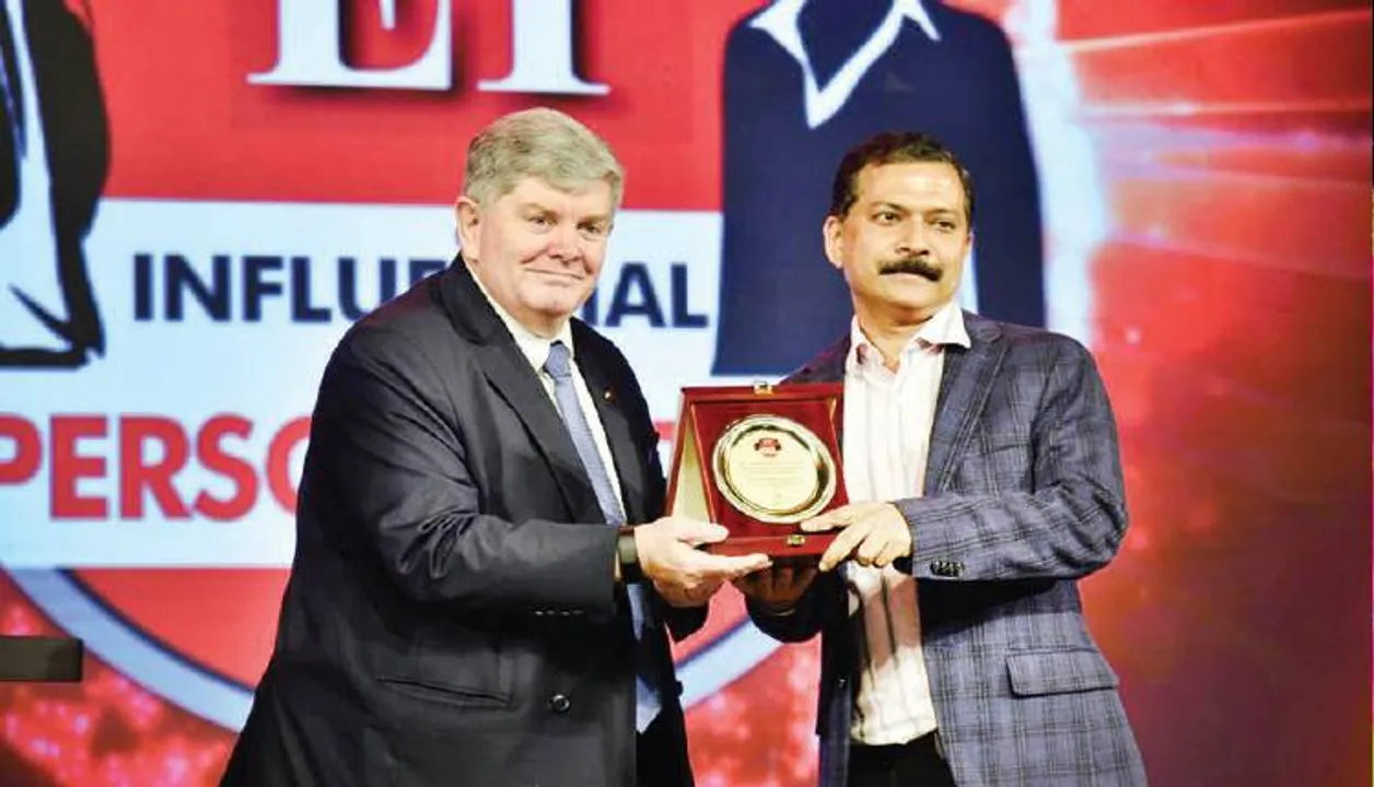  ‌ପେଟ ଓ ଲିଭର୍‌ ରୋଗ ଚିକିତ୍ସାରେ ଉଲ୍ଲେଖନୀୟ ଅବଦାନ ପାଇଁ ଡା. ଆଶୁତୋଷ ମହାପାତ୍ର ସମ୍ବର୍ଦ୍ଧିତ