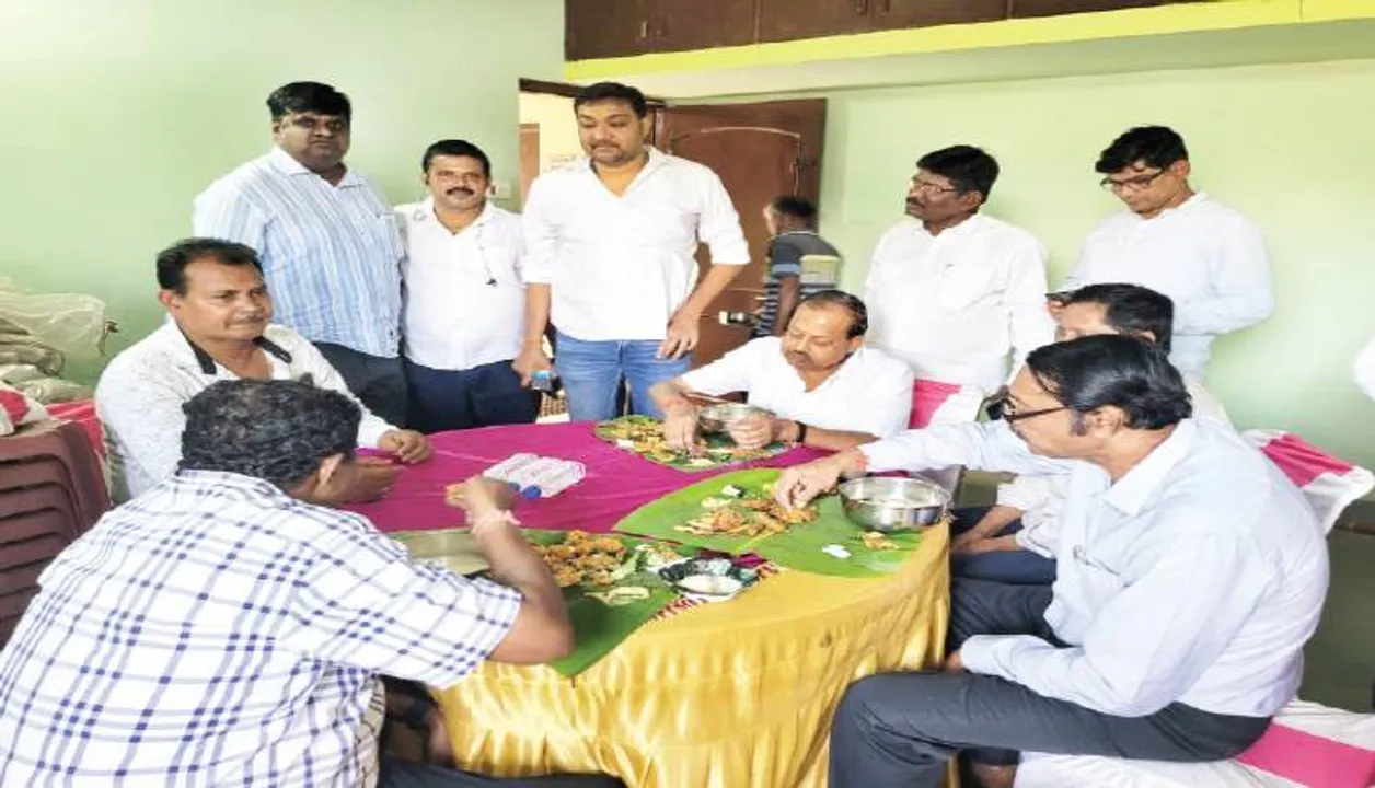  ସହିଦନଗର ଦୁର୍ଗାପୂଜା ସମିତିର ପଖାଳ ଦିବସ