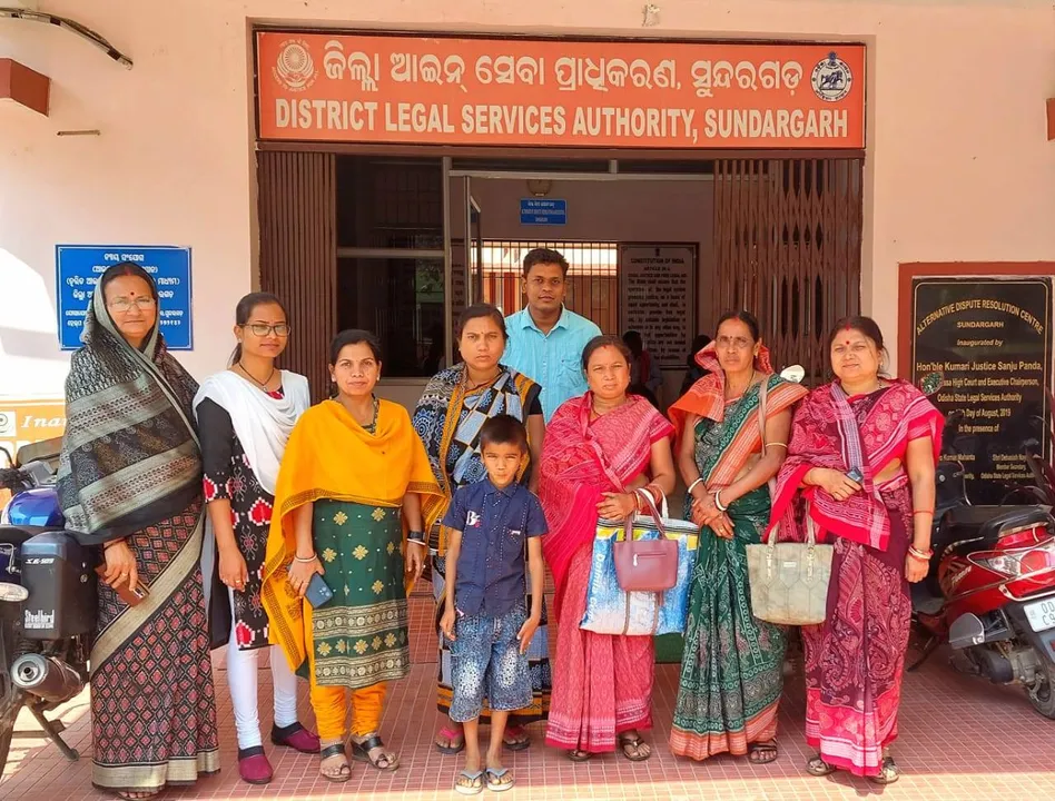  ଶିଶୁ ପୁତ୍ର ସହ ମାନସିକ ଭିନ୍ନକ୍ଷମ ବିଧବାଙ୍କୁ ଥଇଥାନ