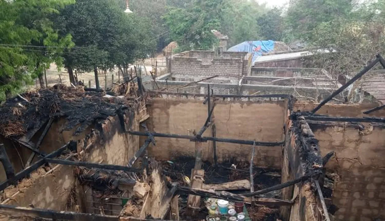  ଅଗ୍ନିକାଣ୍ଡରେ ୮ ବଖରା ପାଉଁଶ