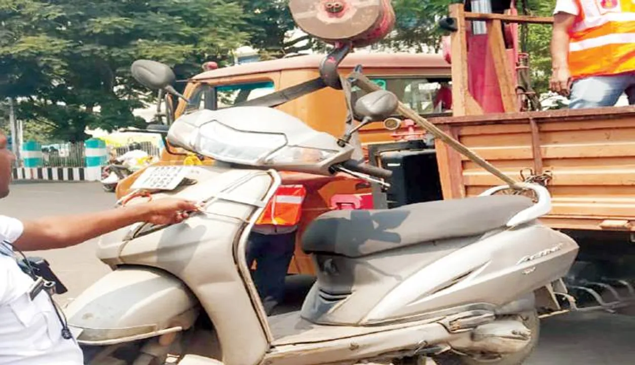  କୁଆଡ଼େ ଗଲା ମୋ ଗାଡ଼ି? ତଣ୍ଡ ଗଣିବା ପ‌ରେ ଥାନାରୁ ମିଳିଲା