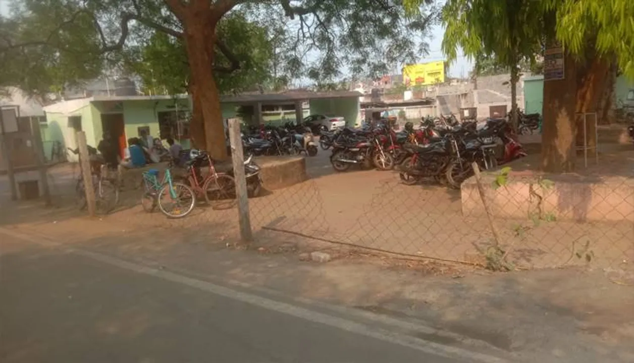  ଆର୍‌ଜିଏଚ୍‌ରେ ବେଆଇନ ଗାଡ଼ି ପାର୍କିଂ, ଆଦାୟ ହେଉଛି ଦୁଇଗୁଣା ଅର୍ଥ!