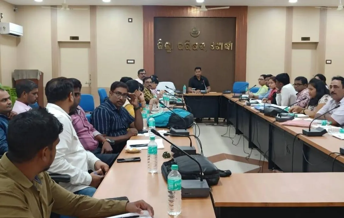  ଜିଲ୍ଲା ପରିଷଦ ଉନ୍ନୟନ କାର୍ଯ୍ୟର ସମୀକ୍ଷା ବୈଠକ: ଖୋର୍ଦ୍ଧା ବ୍ଲକରେ ଉନ୍ନୟନ ଖର୍ଚ୍ଚ ହରାହାରି ୪୦ ପ୍ରତିଶତ