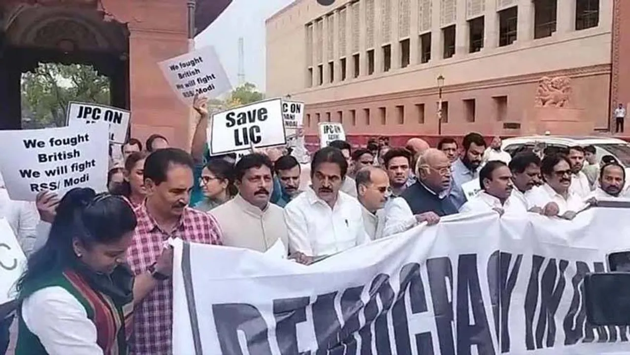  ମାନହାନି ମାମଲାରେ ବିରୋଧୀ ଏକଜୁଟ