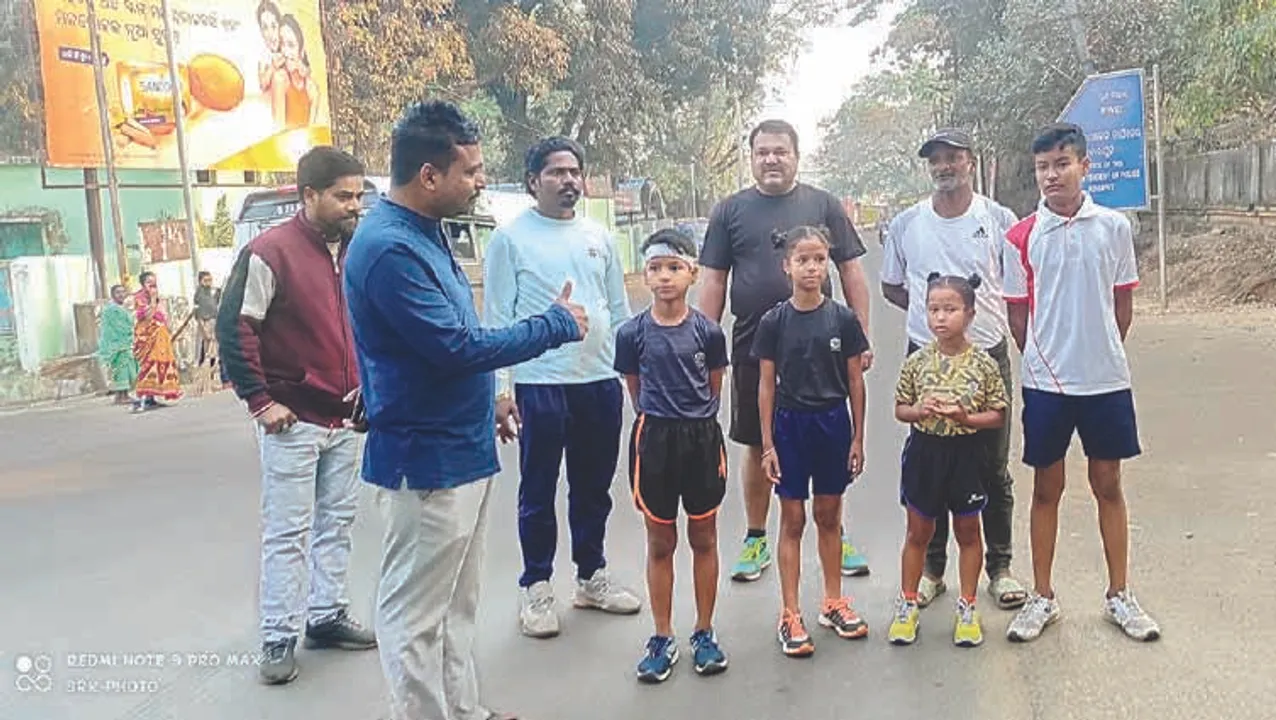  ଚର୍ଚ୍ଚାରେ ୩ କୁନି ଧାବକ: କୋରାପୁଟରୁ ଦାମନଯୋଡ଼ି ଦୌଡ଼ିଲେ