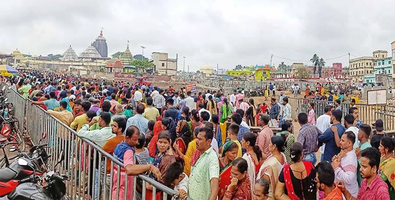  ଶ୍ରୀରାମ ନବମୀରେ ମହାପ୍ରଭୁଙ୍କ ଦର୍ଶନ: ମରିଚିକୋଟ ଛକ ଯାଏଁ ଲମ୍ବିଲା ଧାଡ଼ି