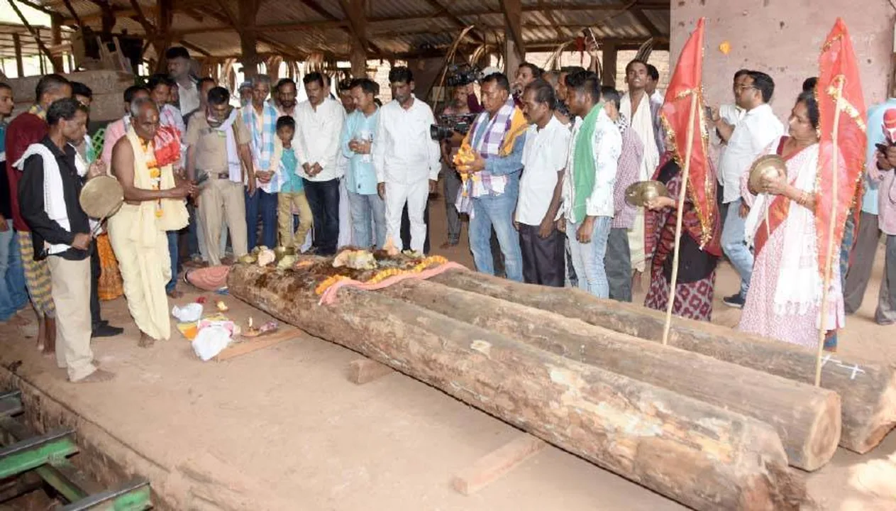  ଲାଗିହେଲା ମହାପ୍ରଭୁଙ୍କ ଆଜ୍ଞାମାଳ, ମାହାର୍ଦ୍ଦ: ଖପୁରିଆରେ ରଥକାଠ ଚିରଟ ଅନୁକୂଳ