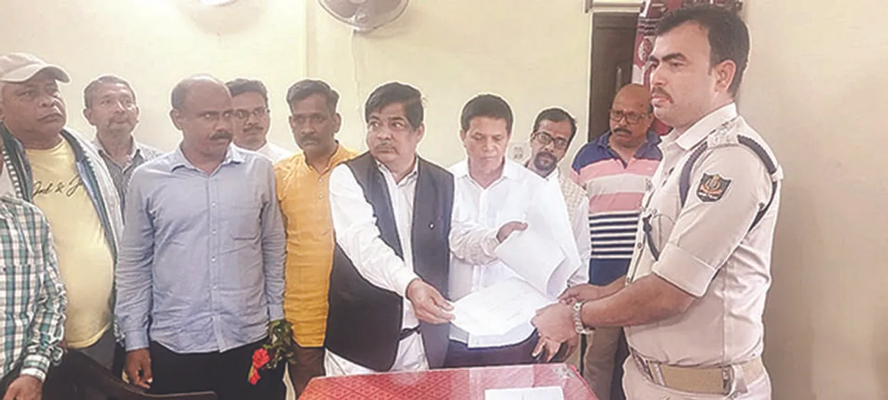  ଥାନାରେ ଉତ୍କଳମଣିଙ୍କ ଉତ୍ତରାଧିକାରୀ ବିବାଦ