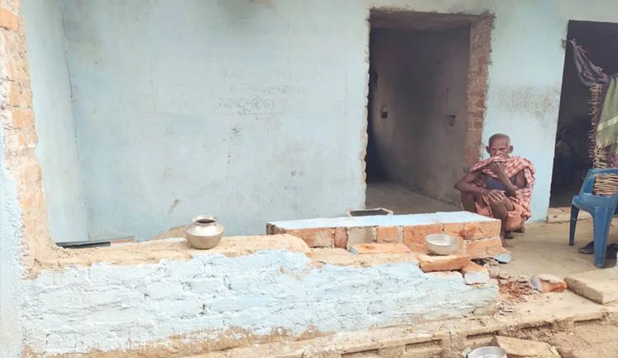  ୬ ଘର ଭାଙ୍ଗିଲା ହାତୀ
