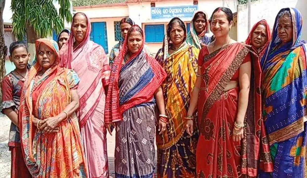  ପାଣି ପାଇଁ ଉପଜିଲ୍ଲାପାଳ କାର୍ଯ୍ୟାଳୟ ଘେରିଲେ