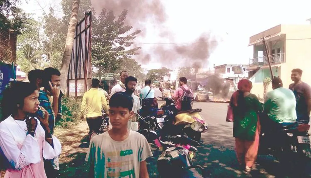  ଅଶାନ୍ତ ସୁନାନ୍ତର, ବୁଲିଲା କୁରାଢ଼ି ଓ ଠେଙ୍ଗା: ୧୦ ଆହତ
