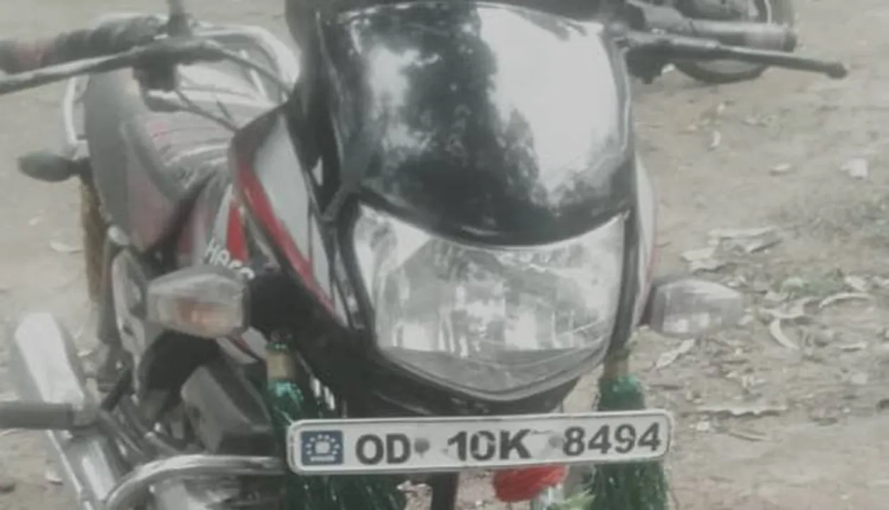  ଟ୍ରାକ୍ଟର ପଛରେ ପିଟିହେଲା ବାଇକ, ଜଣେ ମୃତ