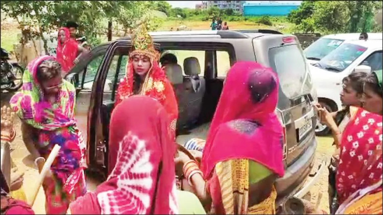  ଏଠି ବି ଅନ୍ଧବିଶ୍ବାସର ରାଜ୍‌: ରାଜଧାନୀରେ ମାନବରୂପୀ ଠାକୁରାଣୀ