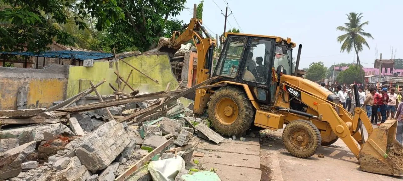  ବନ୍ତ ବଜାରରୁ ଜବରଦଖଲ ଉଚ୍ଛେଦ