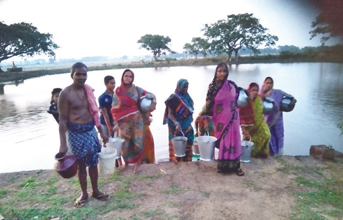  ଟାଙ୍ଗୀବ୍ଲକ୍‌ ଅଚ୍ୟୁତପୁର ପଞ୍ଚାୟତରେ ପାନୀୟଜଳ ସଙ୍କଟ, ଲୋକେ ପିଉଛନ୍ତି ପୋଖରୀ ପାଣି