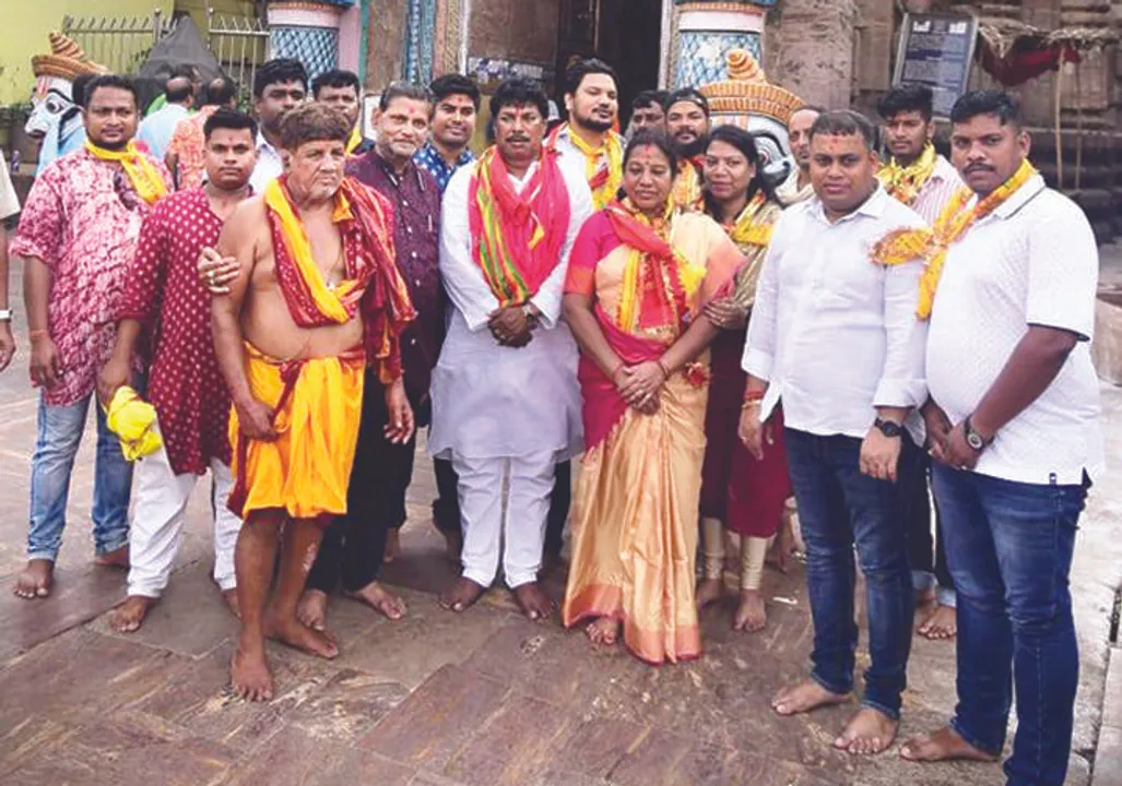  ମହାପ୍ରଭୁଙ୍କୁ ଦର୍ଶନ କଲେ ନୂଆ ଶିକ୍ଷାମନ୍ତ୍ରୀ
