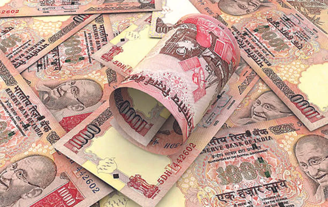  Indian Rs.1000 above group of scattered indian currency  Rs.1000 Banknote. High resolution, sharp 3D rendering. 