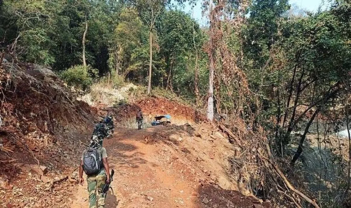  ସିନ୍ଧିପଙ୍ଖାଲ ଜଙ୍ଗଲରେ ସୁରକ୍ଷାକର୍ମୀ-ମାଓବାଦୀ ଗୁଳି ବିନିମୟ