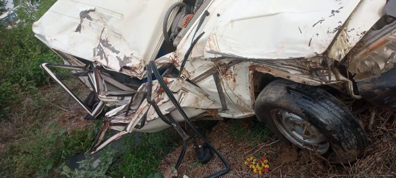  ପୁଲିସ ପେଟ୍ରୋଲିଙ୍ଗ ଗାଡ଼ି ଦୁର୍ଘଟଣାଗ୍ରସ୍ତ: ୫ କର୍ମଚାରୀ ଆହତ