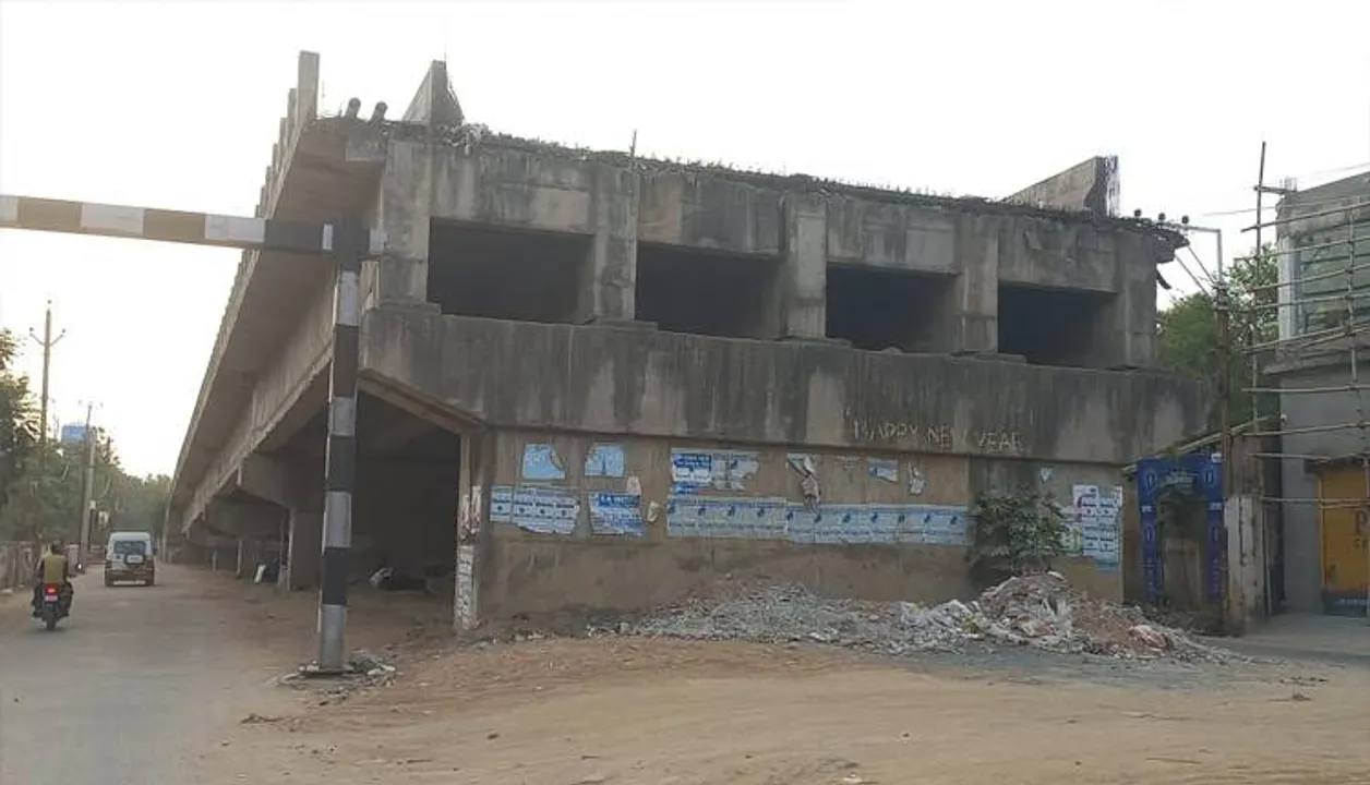  ଦୁଃଖ ଦେଉଛି ବରପାଲି ଓଭର୍‌ବ୍ରିଜ୍