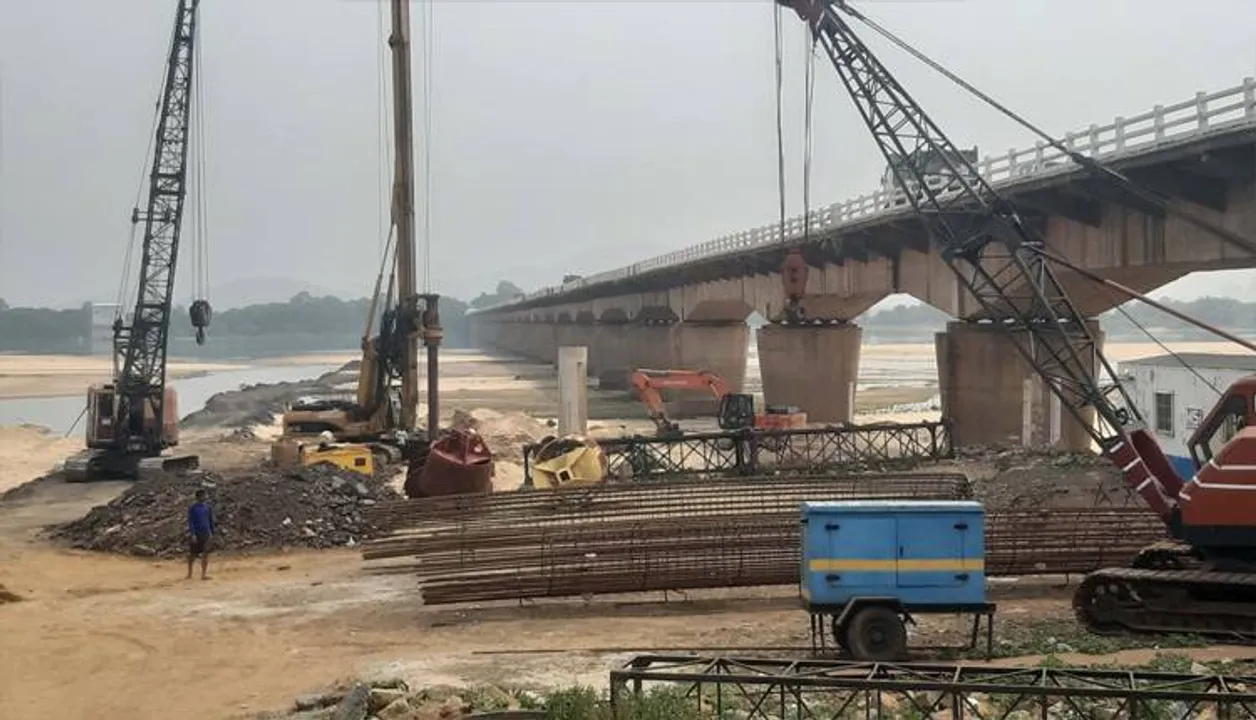  ଶିଳ୍ପ ରାଜଧାନୀକୁ ସେତୁ ସଙ୍କଟ, ଭୂଇଁରୁ ଉଠିପାରୁନି ଦ୍ବିତୀୟ ବ୍ରାହ୍ମଣୀ ସେତୁ