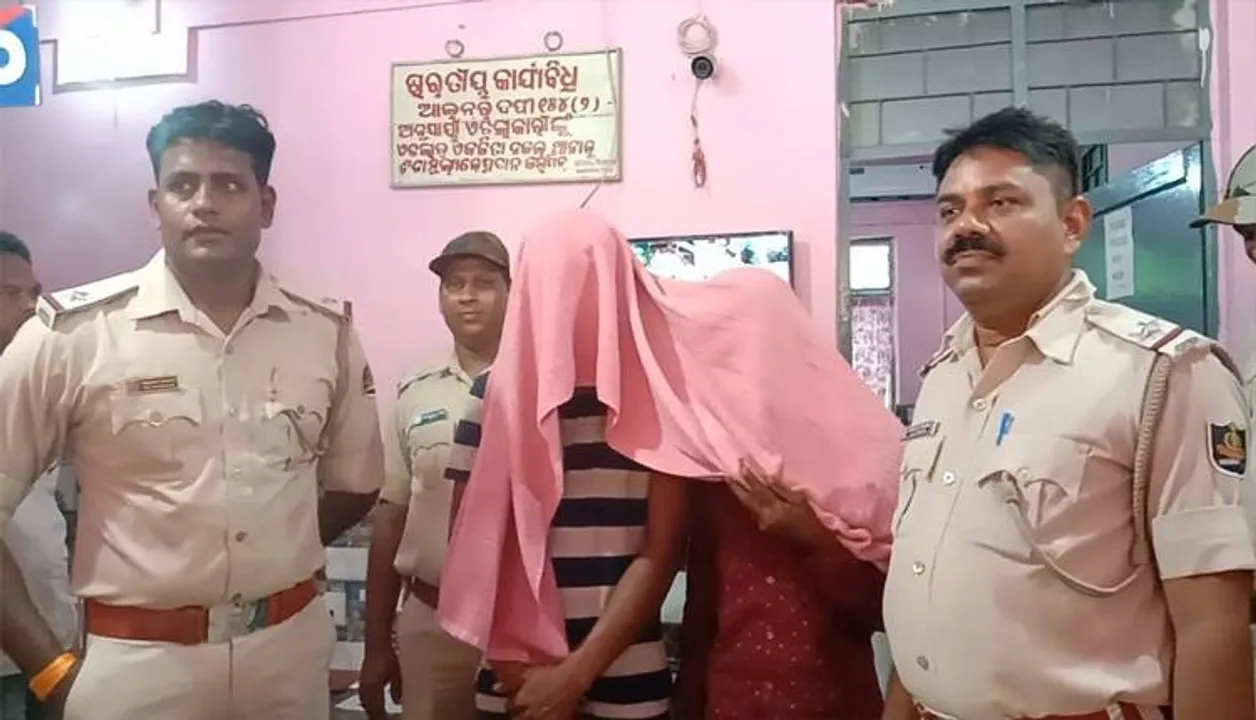  ପୁରୁଣା ମୁଦ୍ରା ବେପାର ରାକେଟ, ଶ୍ବଶୁର-ଜ୍ବାଇଁ ଗିରଫ