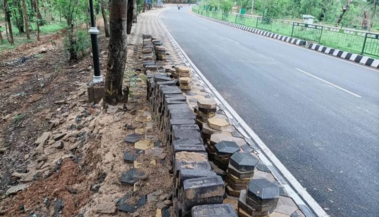  ବର୍ଷାରେ ଧୋଇଗଲା‌ ଫାବର ବ୍ଲକ: ୪ କି.ମି.ରେ ଖର୍ଚ୍ଚ ୨କୋଟିରୁ ଅଧିକ