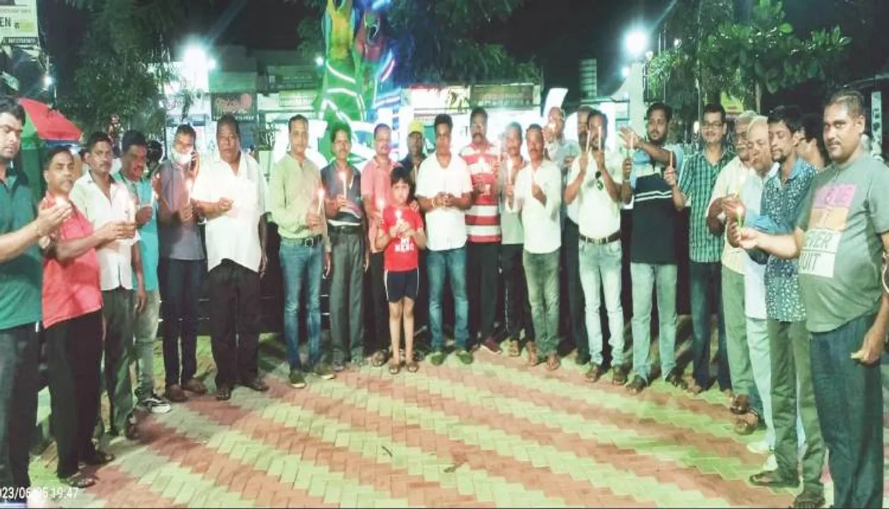  ରେଳ ଦୁର୍ଘଟଣାରେ ମୃତକଙ୍କ ପାଇଁ ମହମବତି ଶୋଭାଯାତ୍ରା