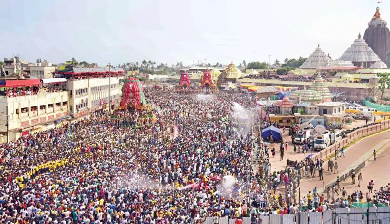  ରଥଯାତ୍ରାର ଏପାଖ ସେପାଖ : ଭିଭିଆଇପିଙ୍କୁ ଗୁରୁତ୍ବ, ଭକ୍ତ ହନ୍ତସନ୍ତ, ଭିଡ଼ରେ ନିଖୋଜ ହେଲେ ୫୮ ଶିଶୁ