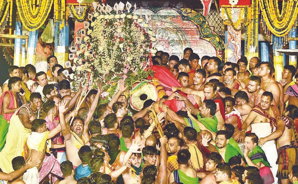  ପୁରୀ ଶ୍ରୀ ଜଗନ୍ନାଥ ମନ୍ଦିର ସେବାୟତମାନଙ୍କ କଲ୍ୟାଣ ପାଇଁ ବିଭିନ୍ନ ଯୋଜନା ଘୋଷଣା କଲେ ମୁଖ୍ୟମନ୍ତ୍ରୀ