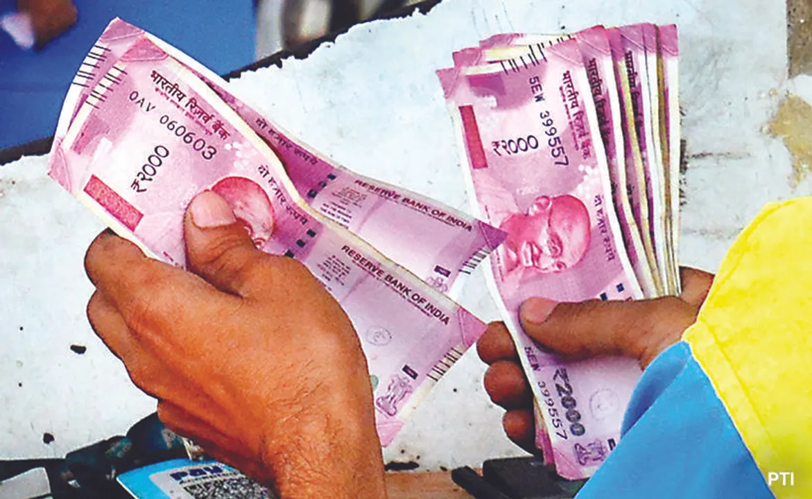  ଦୁଇହଜାର ନୋଟ୍‌ ଲୋଭରେ ଟଙ୍କା ବଦଳ ଘଟଣା: ଚେର ଲମ୍ବିଛି ହାଇଦ୍ରାବାଦ, ଭିଡିଓ ପଠାଇ ଫସାଉଥିଲେ