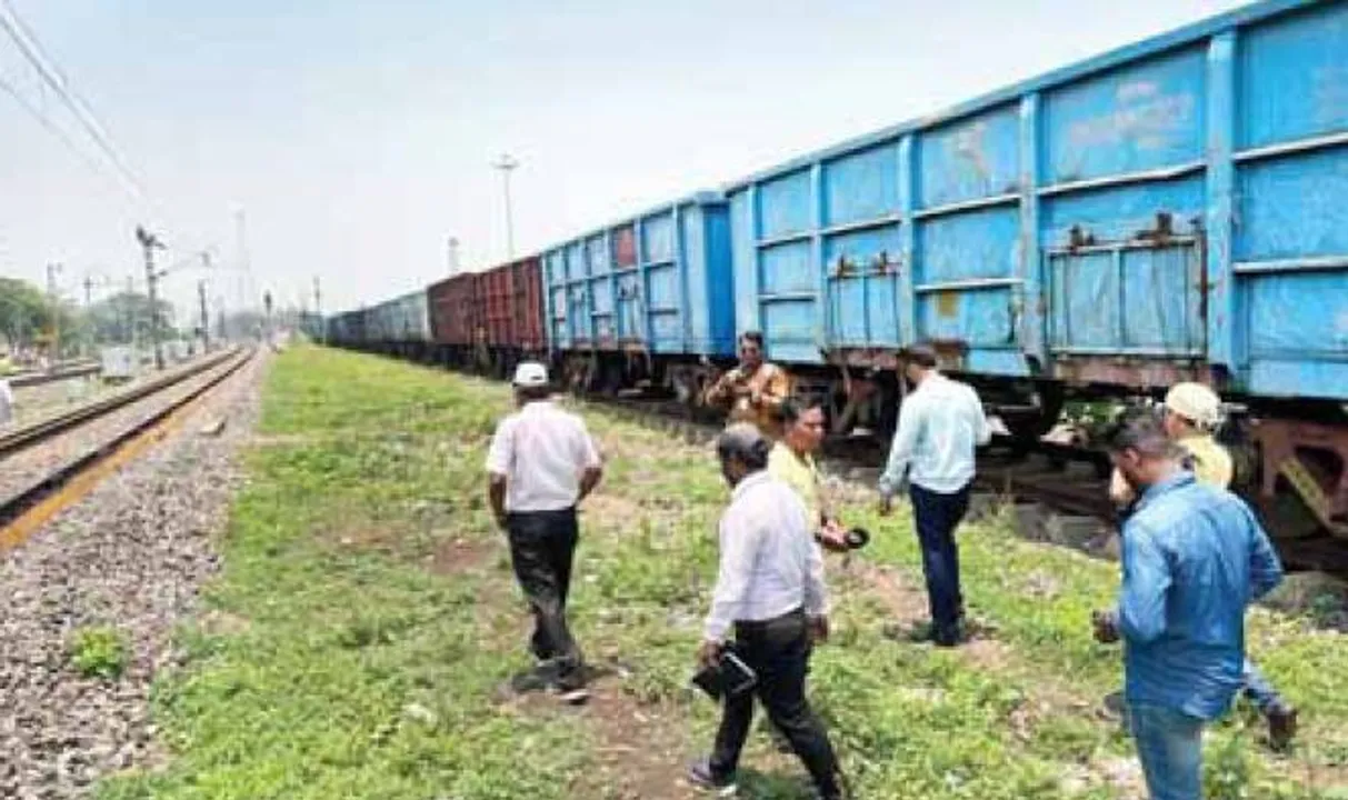  ୬ ଶ୍ରମିକଙ୍କ ମୃତ୍ୟୁ ଘଟଣାର ତଦନ୍ତ: ରେଳବାଇର ଦାୟିତ୍ବ ଉପରେ ପ୍ରଶ୍ନ ଉଠିଲା