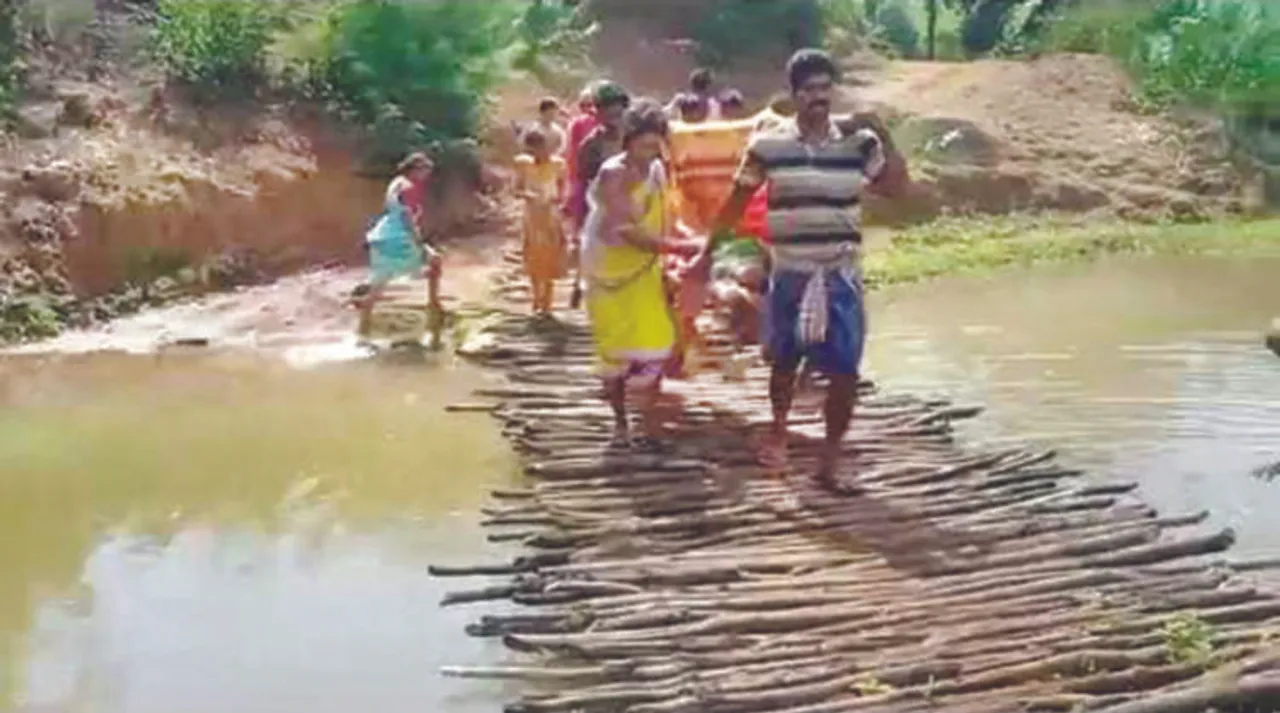  ପୁଣି ଜନନୀ ଯନ୍ତ୍ରଣା: ଖଟିଆରେ ଦେଢ଼ କିମି ବୁହାହେଲେ ଗର୍ଭବତୀ