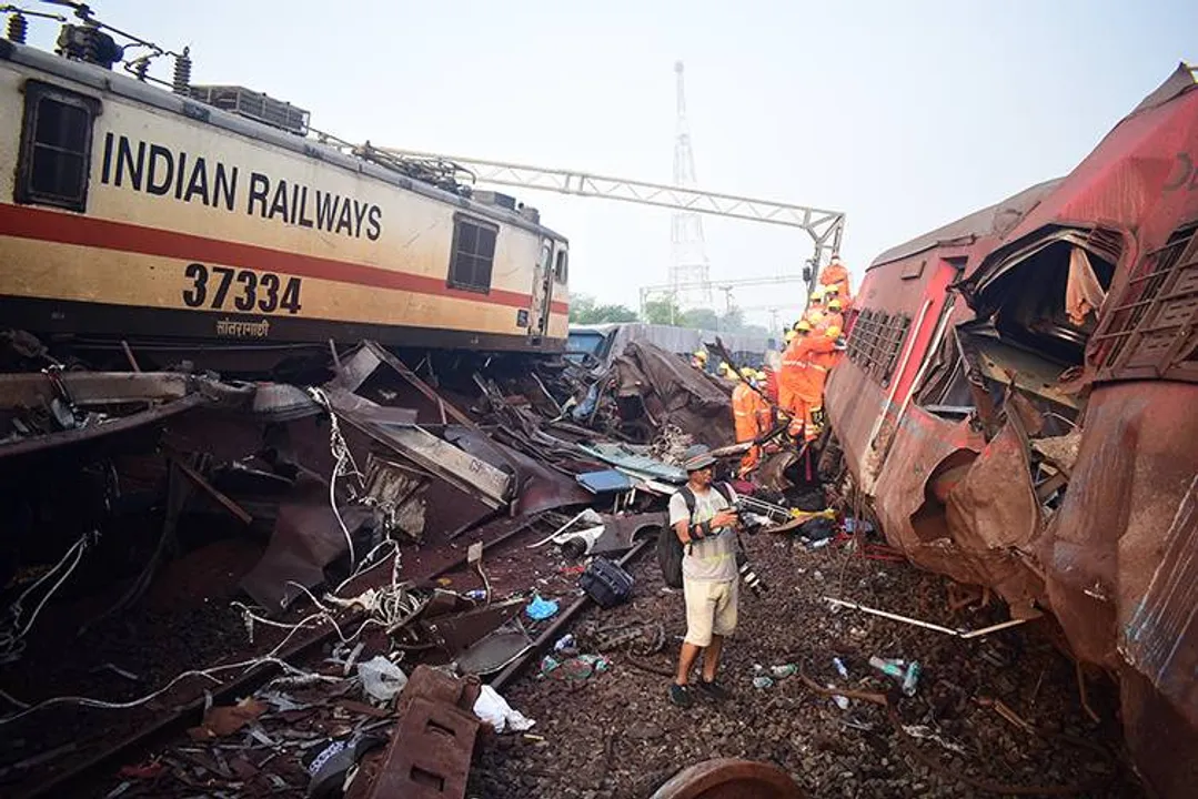  ଟ୍ରେନ୍‌ ଦୁର୍ଘଟଣାରେ ଦୁଇଜଣ ଗାର୍ଡଙ୍କ ଜୀବନ ଯାଇଛି, ଲୋକୋ ପାଇଲଟ୍‌ ଦ୍ବୟ ଚିକିତ୍ସାଧୀନ