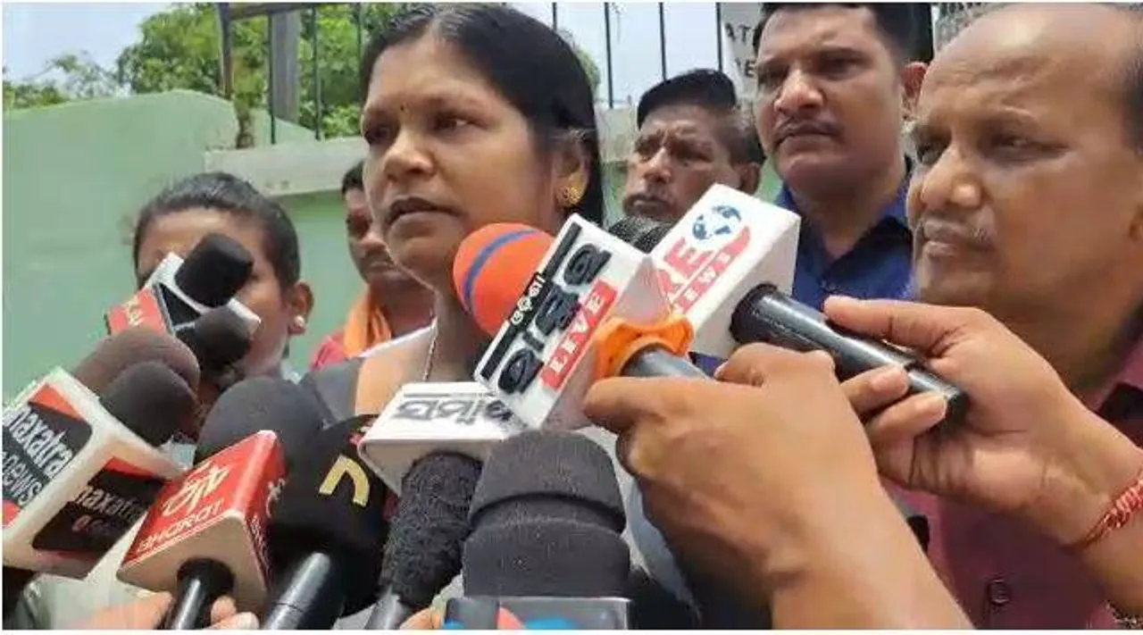 ବାଲେଶ୍ବର ଟ୍ରେନ୍‌ ଦୁର୍ଘଟଣା: ମନ୍ତ୍ରୀ ଟୁକୁନି ସାହୁ କହିଲେ- ଭଗବାନଙ୍କ ନିକଟରେ ଏତିକି ପ୍ରାର୍ଥନା ଯେ ଆଉ ମୃତକଙ୍କ ସଂଖ୍ୟା ନ ବଢ଼ୁ