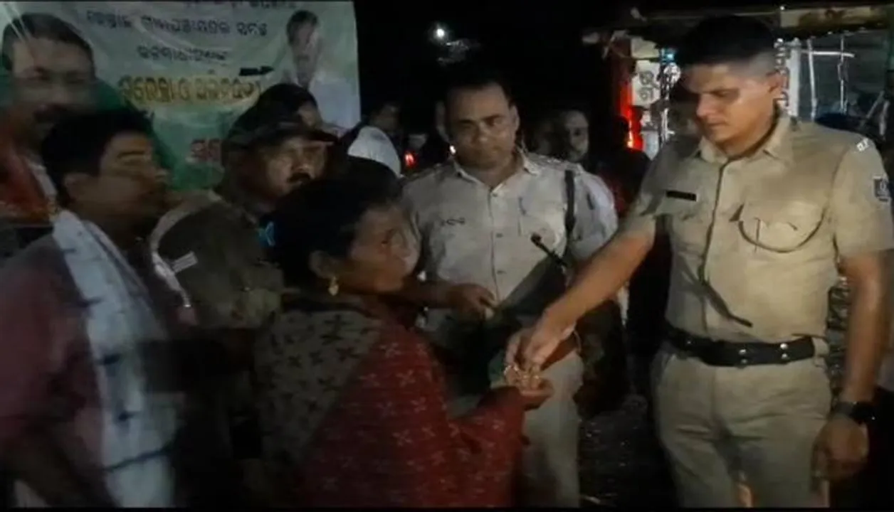  ସୁନାଚେନ୍‌ ପାଇ ଫେରାଇଲେ କକନଷ୍ଟେବଳ