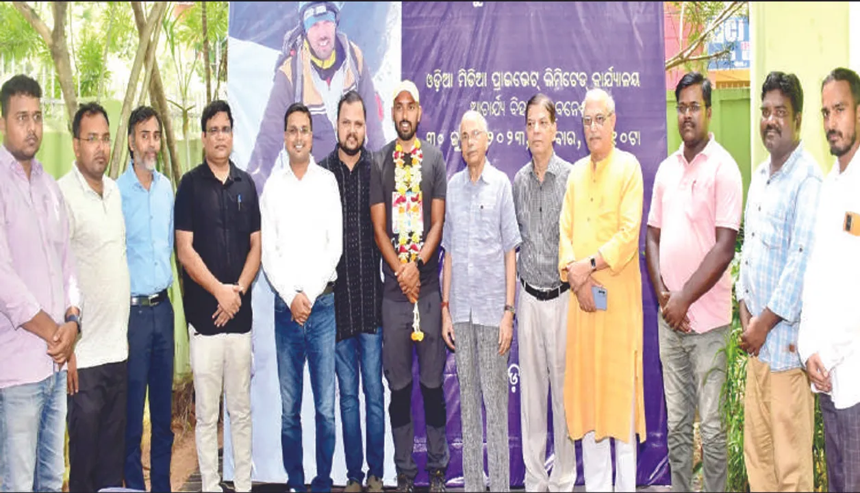  ୟୁରୋପ୍‌ର ସର୍ବୋଚ୍ଚ ଶୃଙ୍ଗ ଚଢ଼ିବେ ସୌଭାଗ୍ୟ