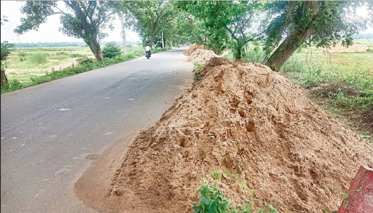  ଆଗେଇପାରୁନି ସରଦେଈପୁର-ନିମାପଡ଼ା ରାସ୍ତା ନବୀକରଣ କାମ