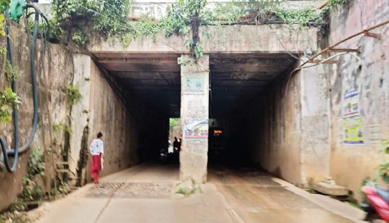  ଶୋଚନୀୟ ଅବସ୍ଥାରେ ଜଟଣୀ ଭୂତଳ ରାସ୍ତା