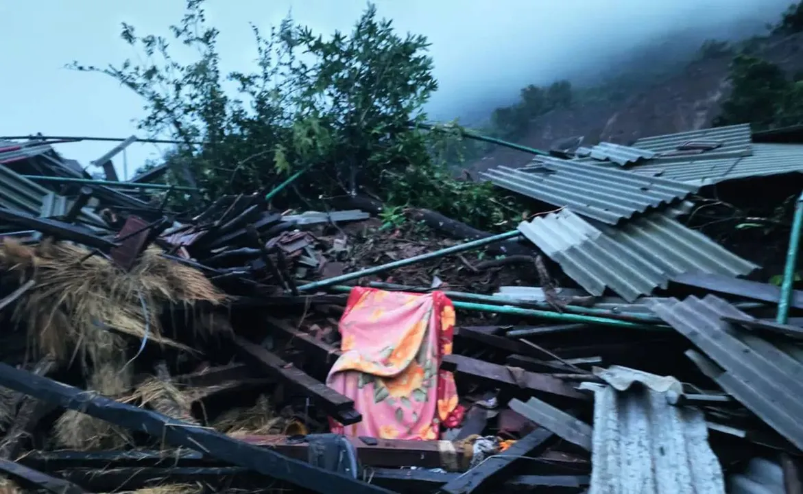  ମହାରାଷ୍ଟ୍ରର ରାୟଗଡ଼ରେ ଭୂସ୍ଖଳନ: ୧୩ ମୃତ, ଶତାଧିକ ଫସିଥିବା ଆଶଙ୍କା